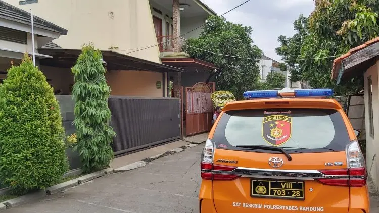Polisi Masih Lakukan Olah TKP di Kediaman Mantan Istri Sule
