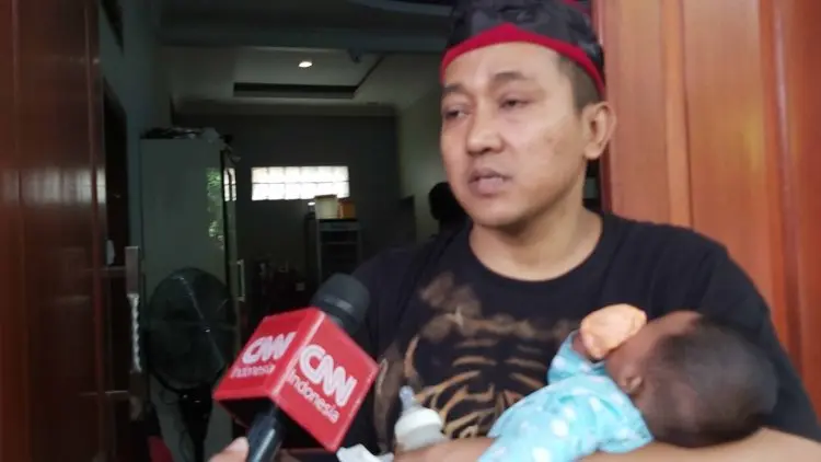 Suami Almarhumah Lina Menampik Dirinya Melarang Keluarga Melihat Jenazah