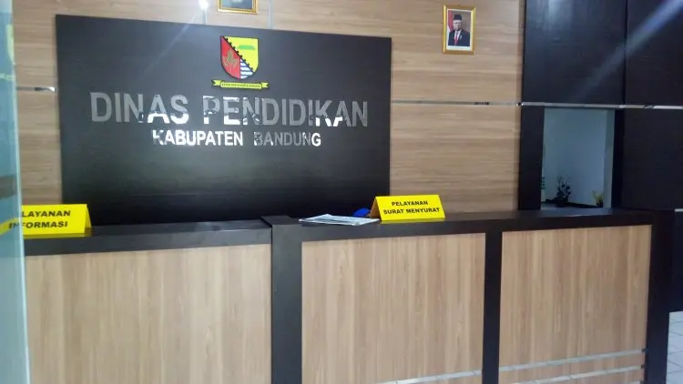 Kabid SMP Disdik Kab Bandung Ditetapkan Tersangka