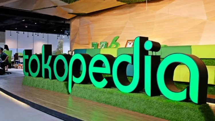 Ponsel Masuk Kategori Favorit Belanja Online 2019