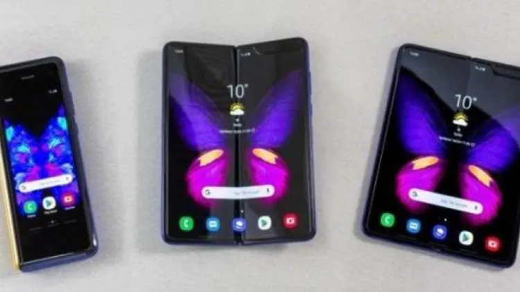 Samsung Jual 400.000 Galaxy Fold pada 2019