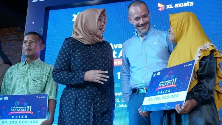 XL Axiata Bagi-bagi Uang Tunai Rp775 Juta