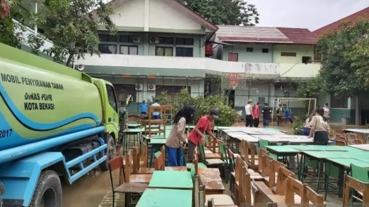 Bekasi Anggarkan Rp4,3 Miliar Rehab Sekolah Terdampak Banjir