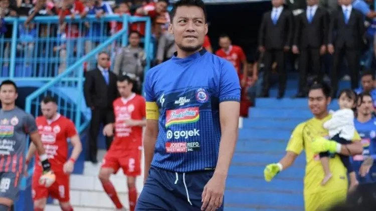 Resmi, Hamka Hamzah Gabung Persita Tangerang