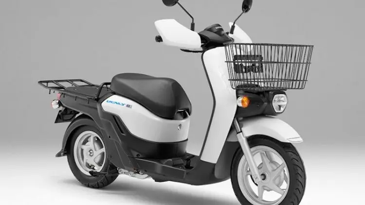 April, Honda Keluarka Skuter Listrik 'BENLY'
