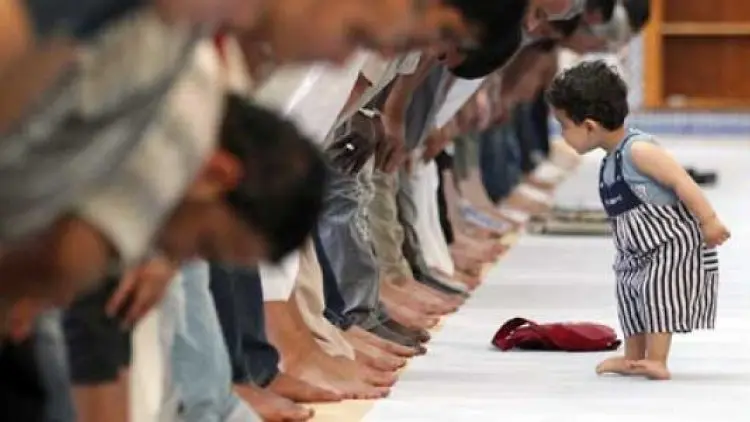 Jika Anak Kecil Mengganggu Salat Jemaah