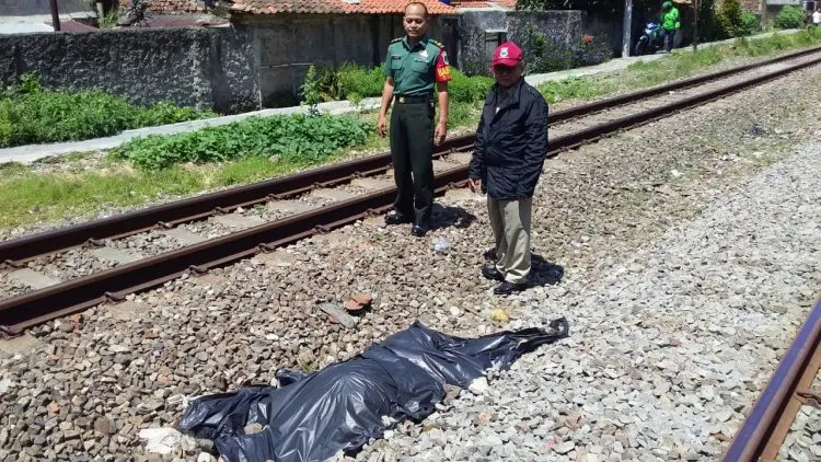 Anggota Partai Nasdem Tewas Tertabrak Kereta di Cimahi