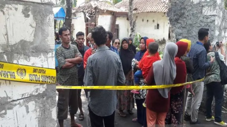 Akses Masuk Keraton Agung Sejagat Dipasang Garis Polisi