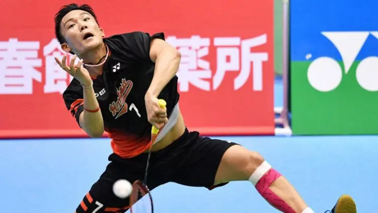 Keluar dari RS Malaysia, Kento Momota Langsung Bertolak ke Jepang