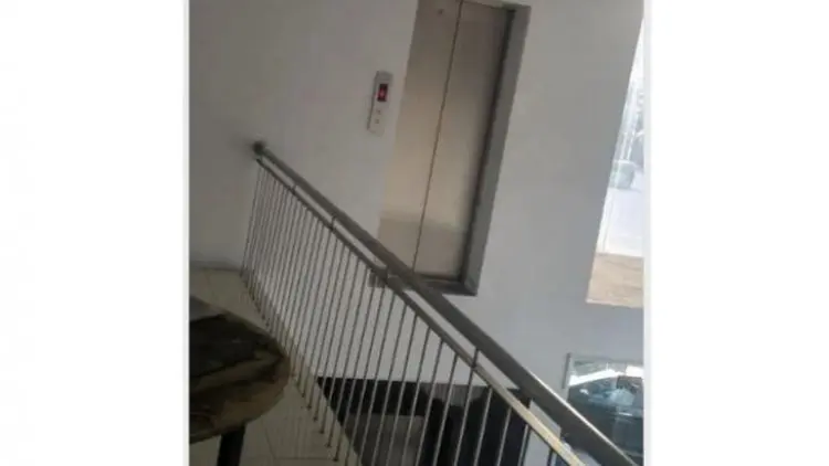 Desain Lift Ini Bikin Bingung,  Fungsinya untuk Apa Coba?