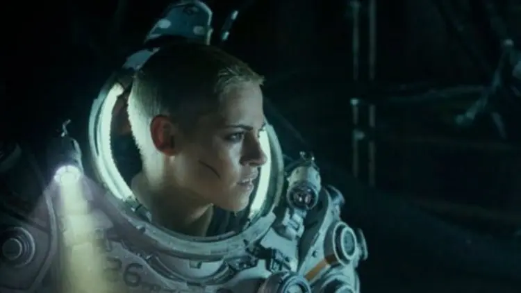 Kristen Stewart Kenakan Kostum Berbobot 50 Kg di Film Underwater