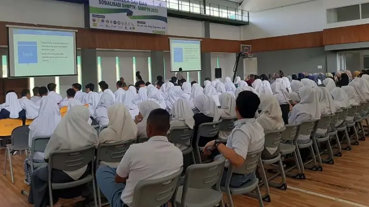Career Day dan Sosialisasi SNMPTN & SBMPTN 2020 di SMA Darul Hikam