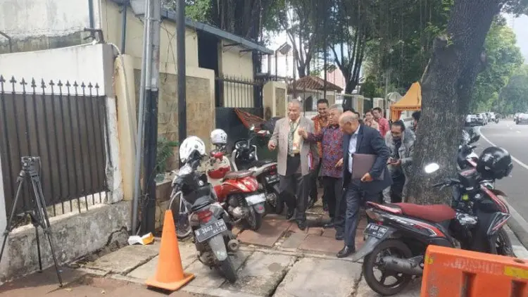 Tim Hukum PDI Perjuangan Datangi KPU