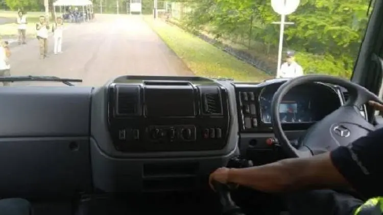 Kendaraan Niaga Mercedes-Benz Bisa Pakai Solar B30