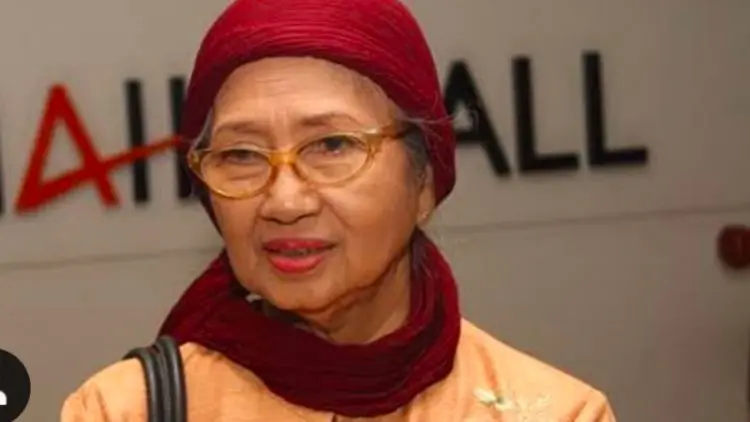 Ade Irawan, Bintang Film Lintas Dekade