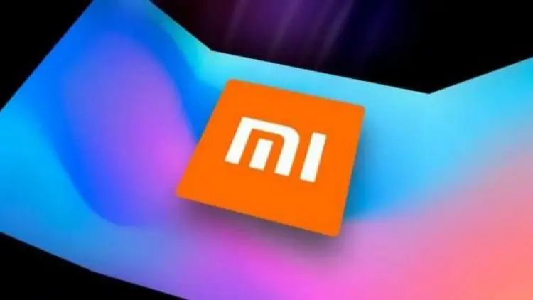 Xiaomi Patenkan Dua Desain Smartphone Lipat