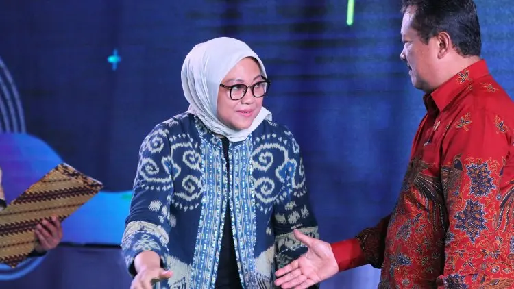 Kunjungi Kilang Balikpapan, Menaker Ida Apresiasi