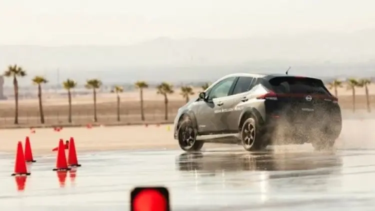 Nissan Sematkan Teknologi e-4ORCE di Mobil Listrik