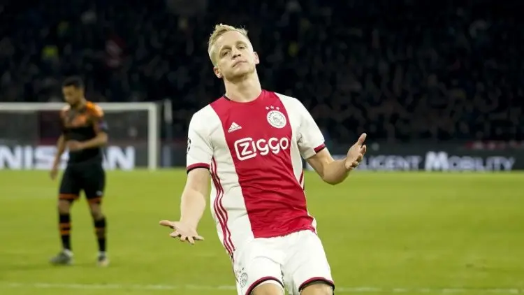 Donny van de Beek Bantah Deal Gabung Madrid