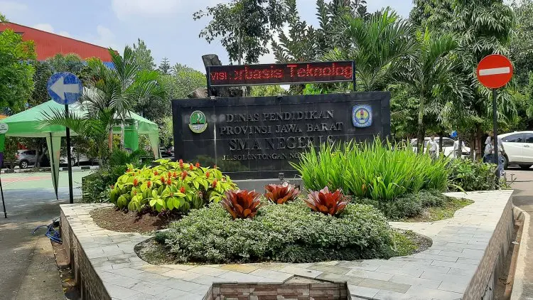 Aula SMAN 8 Kota Bandung Seperti Ballroom