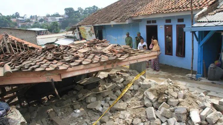 Foto: Rumah Roboh di Cimahi