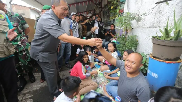 Unik Pisan,  Cara Warga Jalan Malabar Atasi Sampah