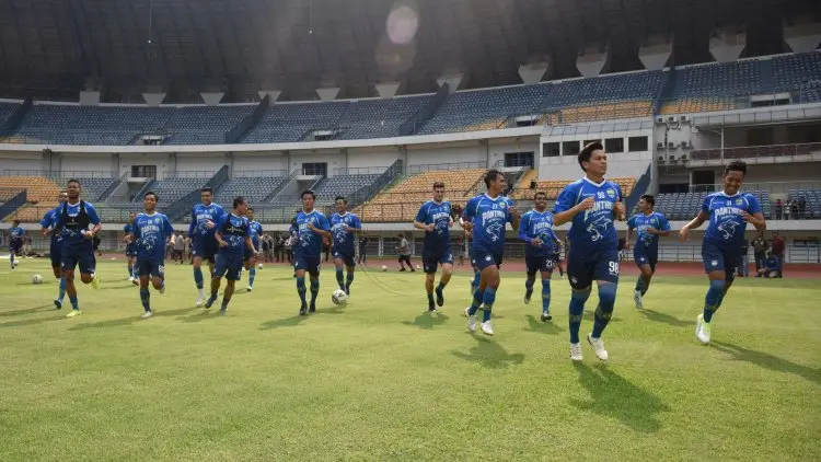 Persib Kembali ke GBLA, Pedagang: Ibu Berdoa Supaya Tanding di Sini