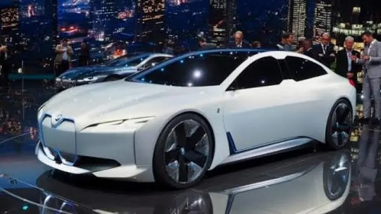 BMW Akan Tutup Sementara Pabrik Utamanya di Munich