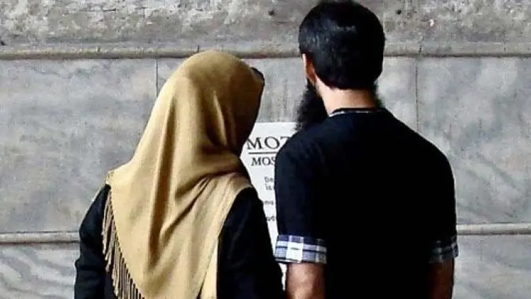 Istri yang Diuji dengan Suami Buruk Rupa