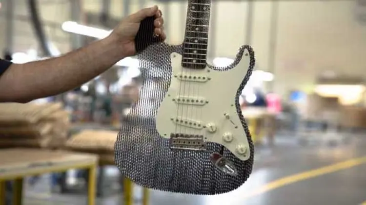 Membuat Gitar Elektrik dari Kardus