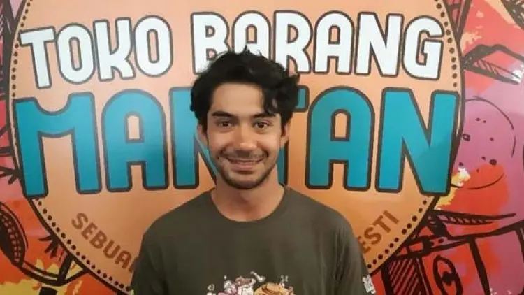 Reza Rahadian Buka Bisnis Unik, Toko Barang Mantan
