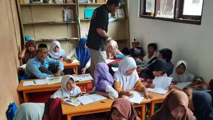 Rehabilitasi SDN Cileuksa 02 Tergantung Rencana Relokasi Warganya