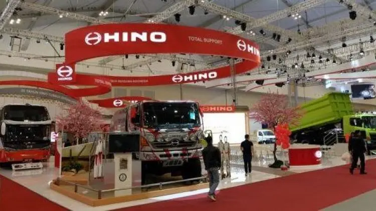 Hino Masih Pimpin Pasar Medium Duty Truck