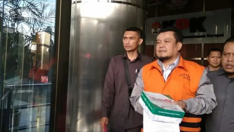 KPK Tahan Dua Tersangka Korupsi RTH Pemkot Bandung