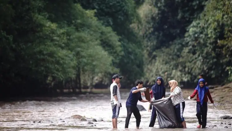 Cara Mereka Menolak Tenggelan