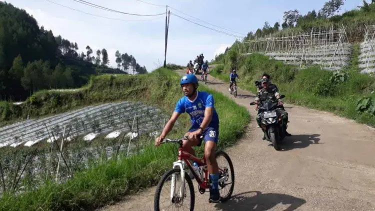 Persib Gelar Cross Country dengan Sepeda