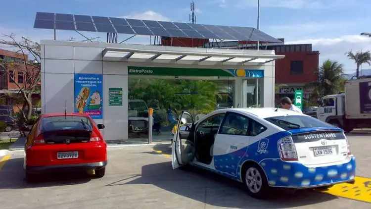 Mobil Listrik dan Udara Bersih untuk Jakarta