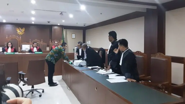 Miftahul Ulum Didakwa Terima Suap Rp11,5 Miliar