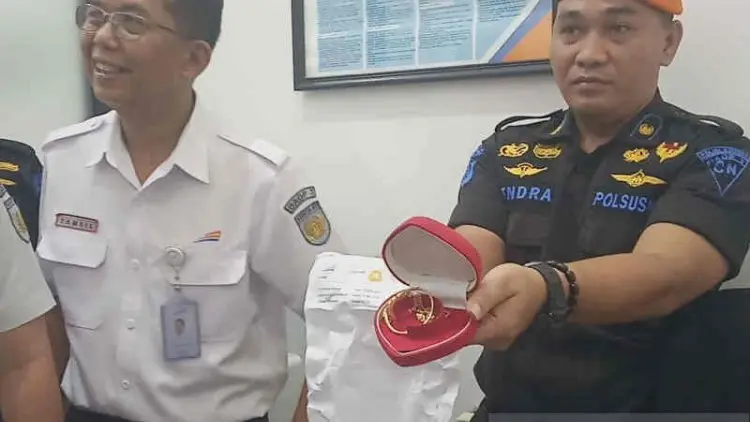 KAI Cirebon Sediakan Layanan Kehilangan dan Temuan Barang