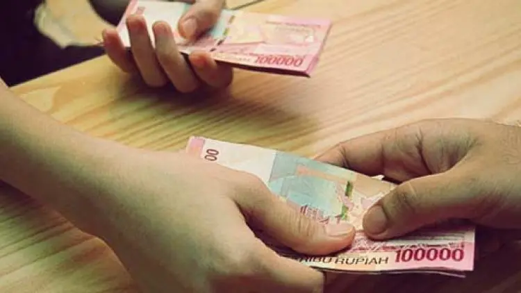 Dosa, Suami Beri Uang ke Orang Tanpa Setahu Istri
