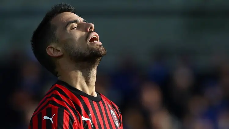 Sevilla Resmi Rekrut Penyerang AC Milan