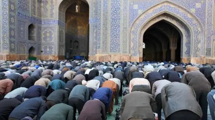 Inilah Tujuh Sunnah Rasul di Hari Jumat
