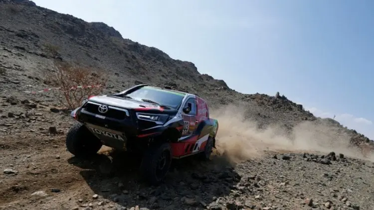 Pebalap Qatar Nasser al-Attiyah Tercepat di Prolog Reli Dakar 2021