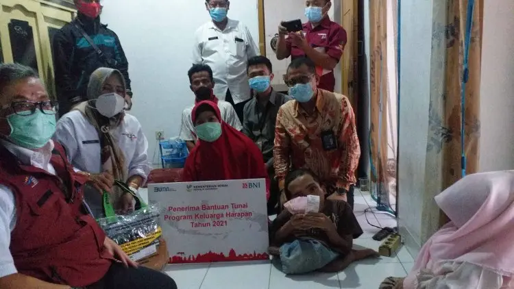 Kemensos Pastikan Bantuan PKH Sesuai Nominal