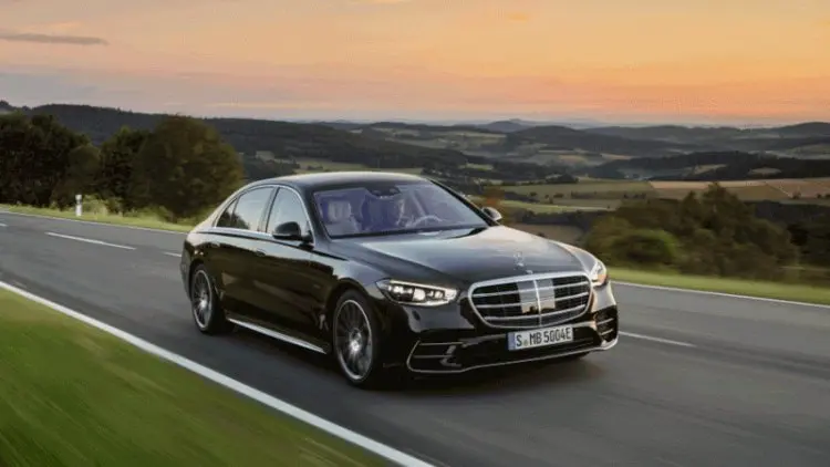 Mobil Listrik Mercedes-Benz Laris, 160.000 Terjual 2020