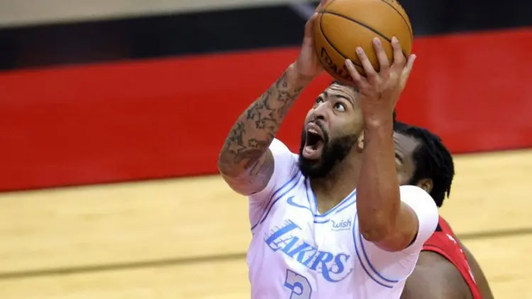 Kembali Tampil, Davis Langsung Jadi Pahlawan Lakers