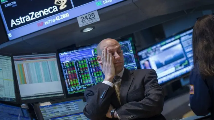 Wall Street Dibuka Merosot dari Rekor Tertinggi Pekan Lalu