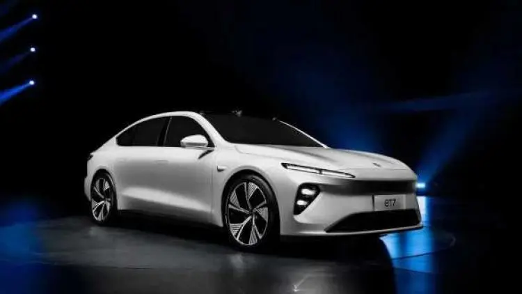 Sedan Listrik Baru NIO eT7 Bisa Jangkau 1.000 Km