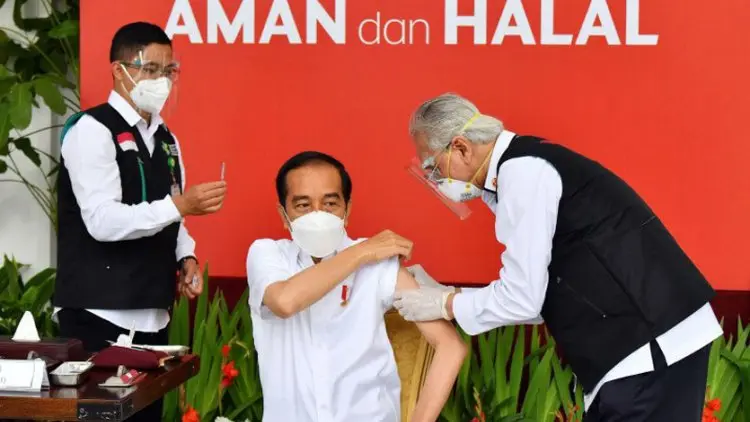 Analis: Presiden Disuntik Vaksin Akan Bangun Kepercayaan Masyarakat