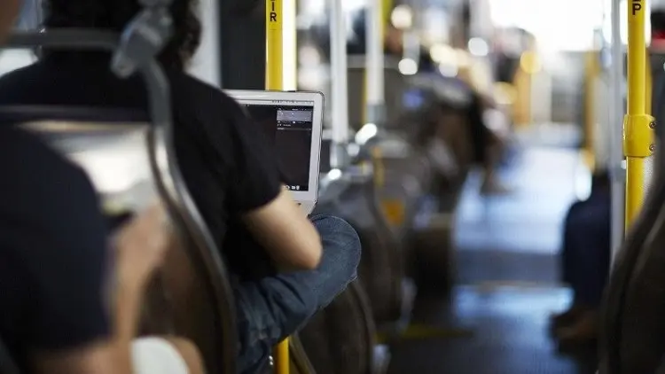 Jenis Teknologi dan Fitur yang Diminati 'Savvy Commuters' Jakarta